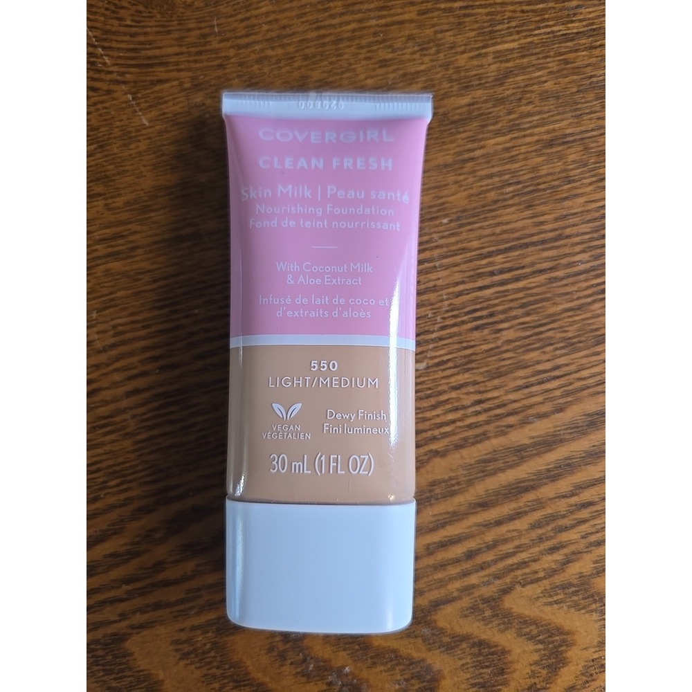 Covergirl Clean Fresh Foundation -light/ MEDIUM 550 - 1fl‎ oz
